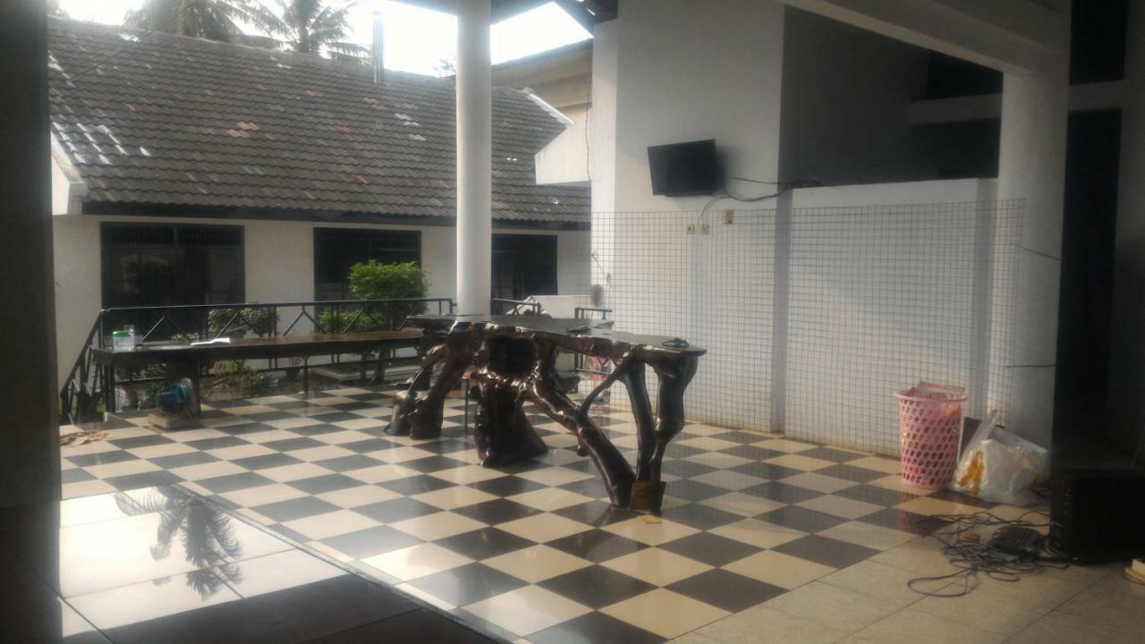 Hotel Gbs Malingping Εξωτερικό φωτογραφία